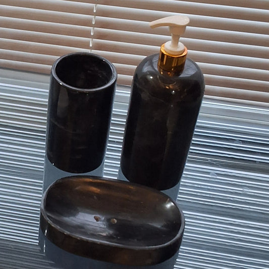 The Noir Bath Set