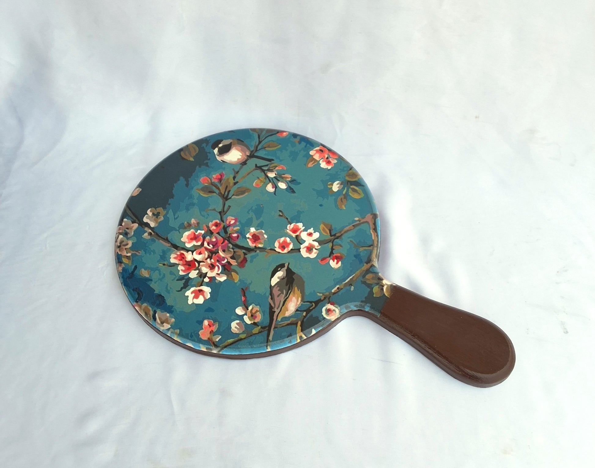 digitally printed round wooden cheeseboard / wooden platter perfect for serving and gifting. add to your tableware collection today.  