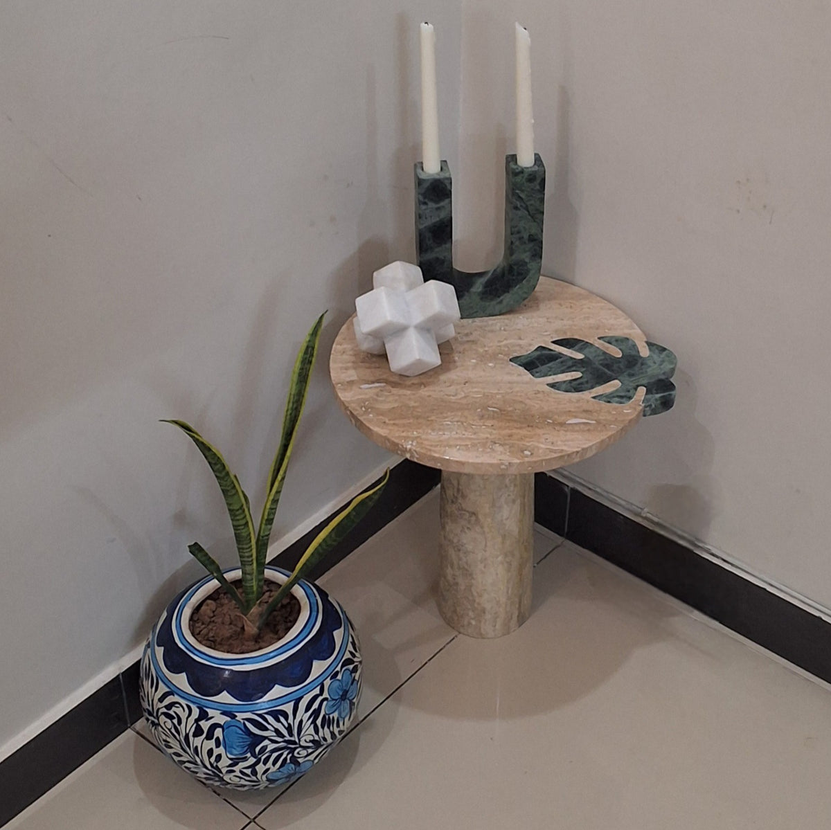 The Verdant Leaf Table